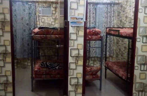Tondo Hostel | EDMAR 732 (Family room - Breakfast Included) Unit #4