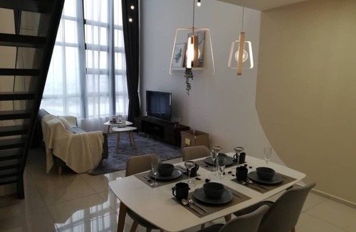 Taman Mutiara House | EkoCheras (Near Bukit Bintang, Tun Razak Exchange and Sunway Velocity)