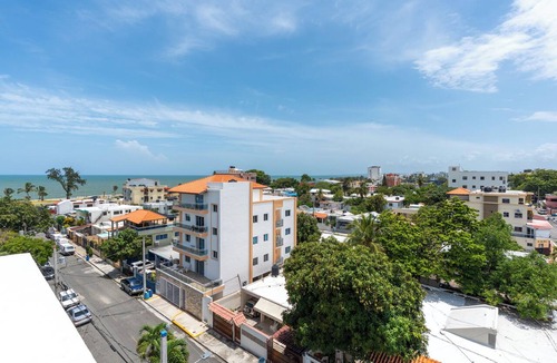Renacimiento Apartment | El Malecón Santo Domingo Luxury Apartment Balcony, Views & Prime Spot
