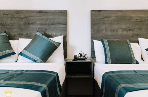 Noveleta Hotel | El Palacio Hotel