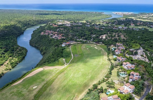 Casa de Campo Apartment | Elegant penthouse w/stunning view over Dye Fore Golf & close to Altos de Chavón