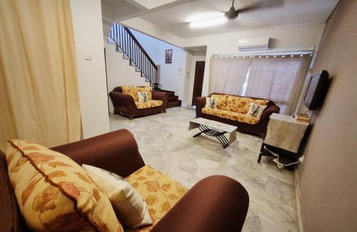 Subang Jaya House | Elephant Home USJ Subang Jaya Paradise Home Staycation near LRT-PH1346