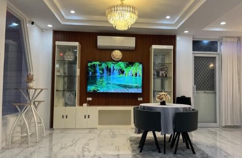 Ginatilan Villa | Elmo & Alice Villa Resort