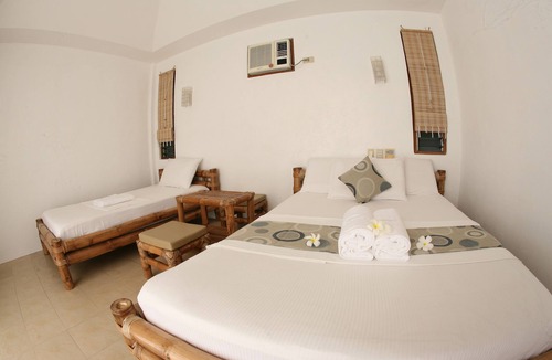 Donsol Hotel | Elysia Beach Resort