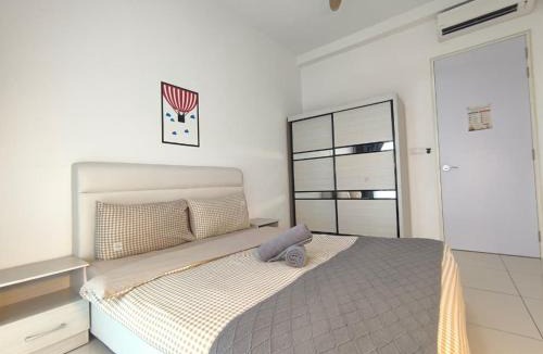 Medini House | Elysia Warm N Stylish Room 2 W Co-Living By STAY