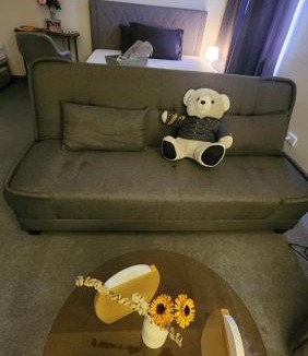 Trece Martires Hotel | Empress Suite SMDC Hope Residences CONDOTEL with UNLIWIFI