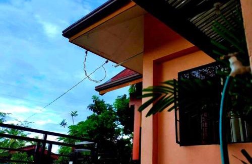 Dauis House | EntireHouse n Panglao FastWiFi AC HotShowers Netflix