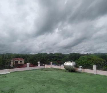 San Isidro Apartment | Ervil Haven