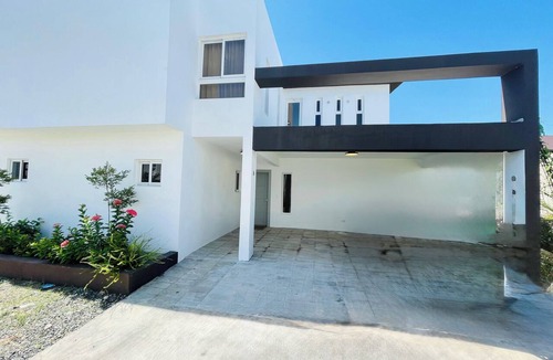 Villas Del Mar House | Excellent, comfortable, and luxurious home in Metro Country Club