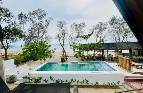 Sipalay Apartment | Executive Room 2 at Na-Yah Resort