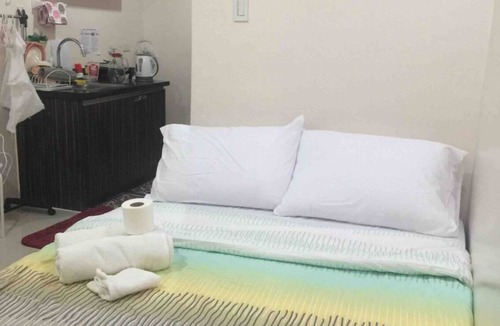 North Reclamation Area Bed & Breakfast | Experience comfort in this affordable studio, complete with all you need.