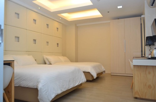 Legazpi Hotel | F2M Tower