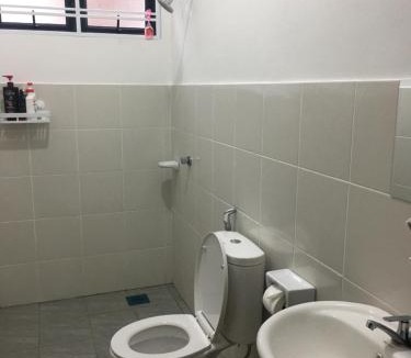 Kuching House | Fadi's Guesthouse at Bandar Baru Samariang