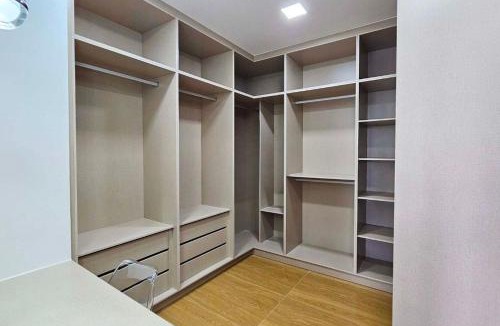 Tabuelan Villa | Family 6 Bedroom House