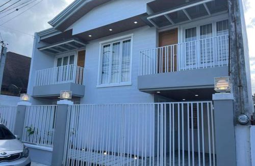 Santa Rosa House | Family Friendly Cozy Village Stay Sta Rosa Belair