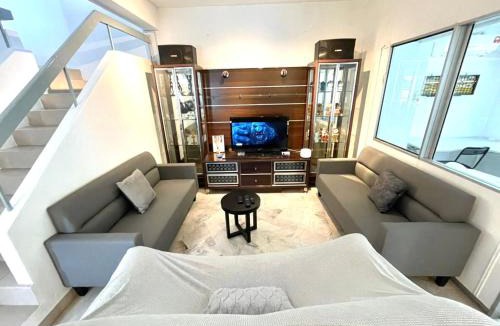 Bandar Sunway House | Family House Sunway 4BR Walk to Lagoon Pyramid University
