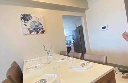 Lapu-Lapu Apartment | Family room 2 bedrooms