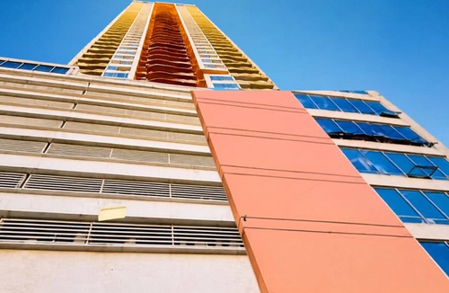 Ermita Night District Condo | Family Room W/Balcony in Manila 5mins US Embassy Promo FREE Sauna & Pool Access