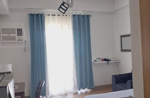 Mactan Export Processing Zone Apartment | Family Suite at the Amani Grand Resort Residences near Mactan Airport by A&C