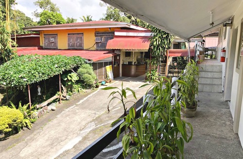Canlubang Hotel | Famous Inn