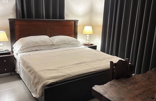 Botolan Other | Farm Stay Along River. 15 mins away from the Beach with Fiber Optic, Netflix