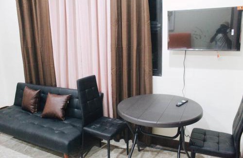 Suba Basbas Apartment | Fast Wi-Fi, Near Beaches & Cozy Affordable Room