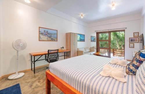 Catangnan Hotel | Fat Lips Surf Lodge