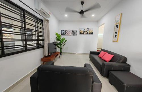 Tanjong Bidara House | Favourite Homestay Melaka - 8Pax,4BR,4Bath