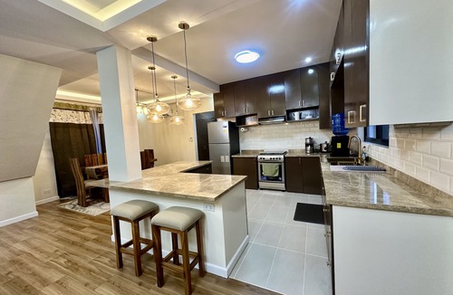 Dasmarinas House | Feel right at home in the luxurious comfort of this 4 bedroom, 3 bathroom home.