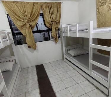 Iloilo House | Festive Walk Mall & SM City Area Room Aircon BR