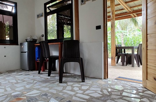 Albay Province Cabin | Filipino style cabin in the nature of Albay, surrounded by green volcano hills