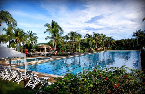 Laoag Resort | Fort Ilocandia Resort Hotel