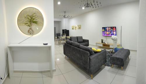 Tebrau House | Four Leaf Clover Residence Austin Crest JB