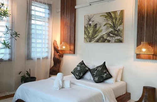 Hutan Pulai House | Frangipani Private Garden Guest Suite Free Netflix