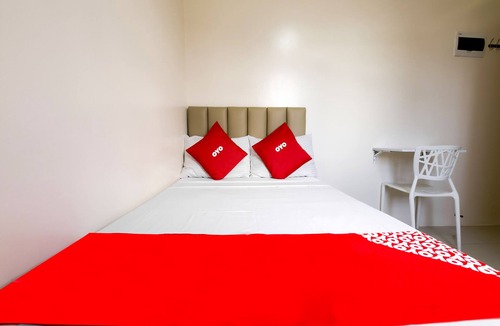 Baclaran Hotel | Freemont Place