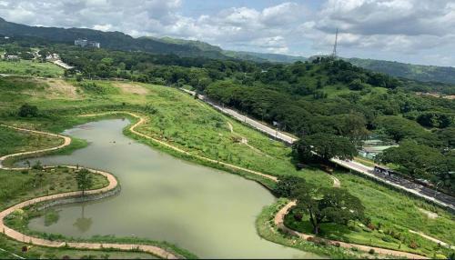 Clark Freeport Apartment | Fresh Condo & Kitchen beside Hilton Clark Dheights