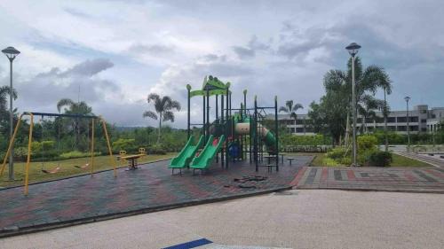 Clark Freeport Apartment | Fresh Condo & Kitchen beside Hilton Clark Dheights