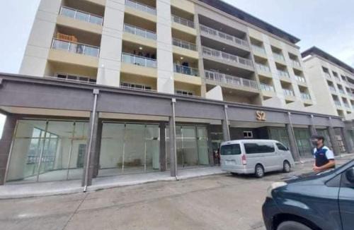 Clark Freeport Apartment | Fresh Condo & Kitchen beside Hilton Clark Dheights