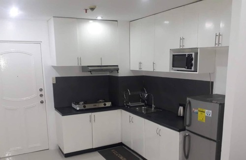 Cainta Condo | Fully Furnished 50 sqm, 2 bedroom condo in Cambridge Village, Cainta