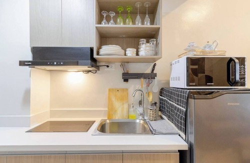 Basak Condo | Fully Furnished Condo in Mactan, Lapu-Lapu City, Cebu w/Pool & Gym Access