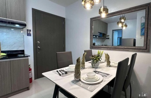 Puerto Princesa City Centre Apartment | Fully furnished resort-type condo in Puerto Princesa with a Balcony, FREE Pool, Gym, Parking near Airport up to 5pax - B2 5MoonstoneA