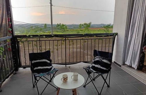 Rawang Villa | Fun Park Master King bedroom(Balcony+Private Garden+WiFi+Parking+KitchenLaundry)
