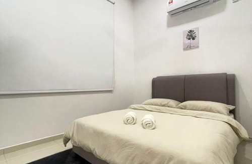Sungai Tiram House | Funkyvila2 8PAX Near IIUM, KMC, TarC, BBQ, PS4