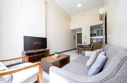 Lapu-Lapu Apartment | Furnished 1BR Near Beach w/Wifi, Netflix & Pool