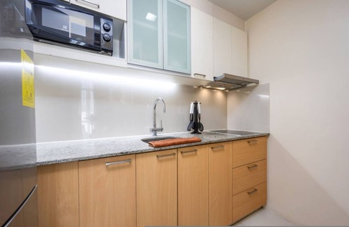 Lapu-Lapu Apartment | Furnished 1BR Near Beach w/Wifi, Netflix & Pool