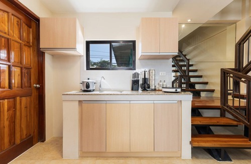 Cebu House | Furnished 3BR House | WiFi, Netflix, Washer and Parking