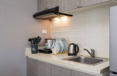 Cebu Apartment | Furnished Studio | Amenity View, WiFi, Netflix and Pool