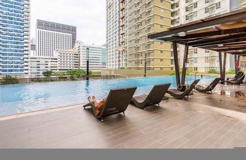 Cebu Apartment | Furnished Studio | Amenity View, WiFi, Netflix and Pool