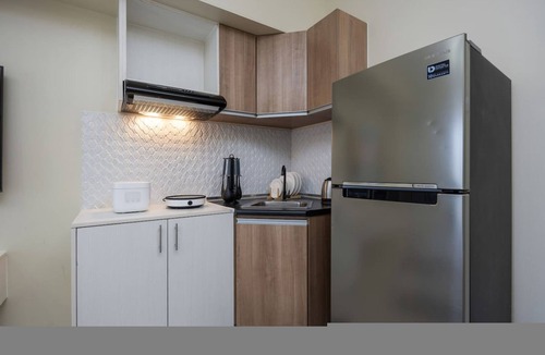 Cebu Apartment | Furnished Studio | Amenity View, WiFi, Netflix and Pool