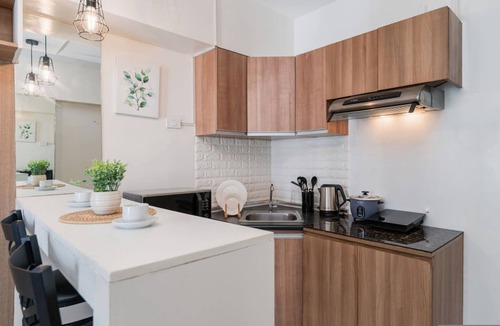 Cebu Apartment | Furnished Studio | Amenity View, WiFi, Netflix and Pool